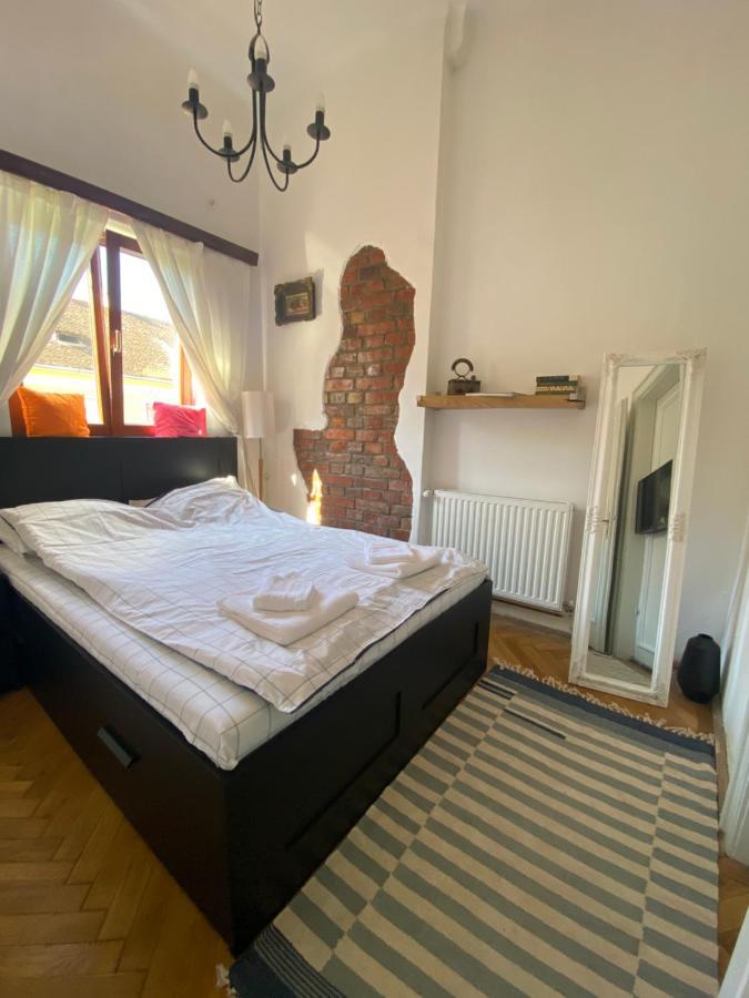 Casa Panzarilor Appartamento Sibiu Esterno foto